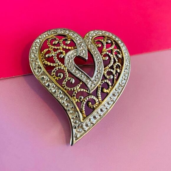 Vintage Brighton Style Small Heart Love Filigree Brooch Pin - Picture 1 of 2